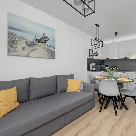Lejlighed Exclusive And Modern Grey With Furnished Balcony In By Renters